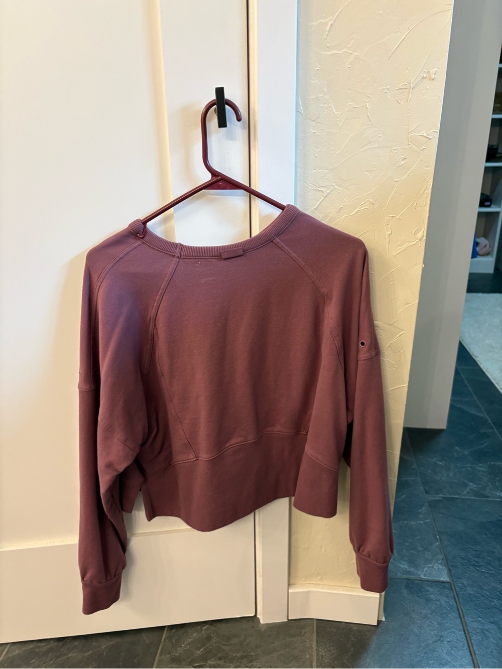 Women’s Crewneck Sweatshirt in Mauve - Brand Unspecified